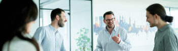 Sven Rausch mit seinem Team bei RAUSCH Technology aus Würzburg